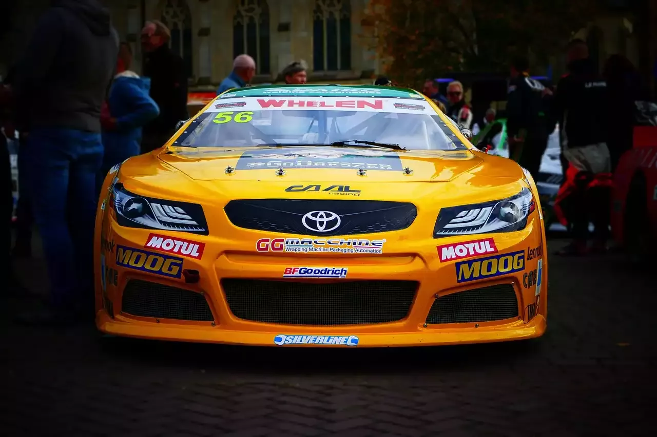 Unleash Your Inner Speedster: Top Tricks for Making the Most of Your NASCAR Race Day